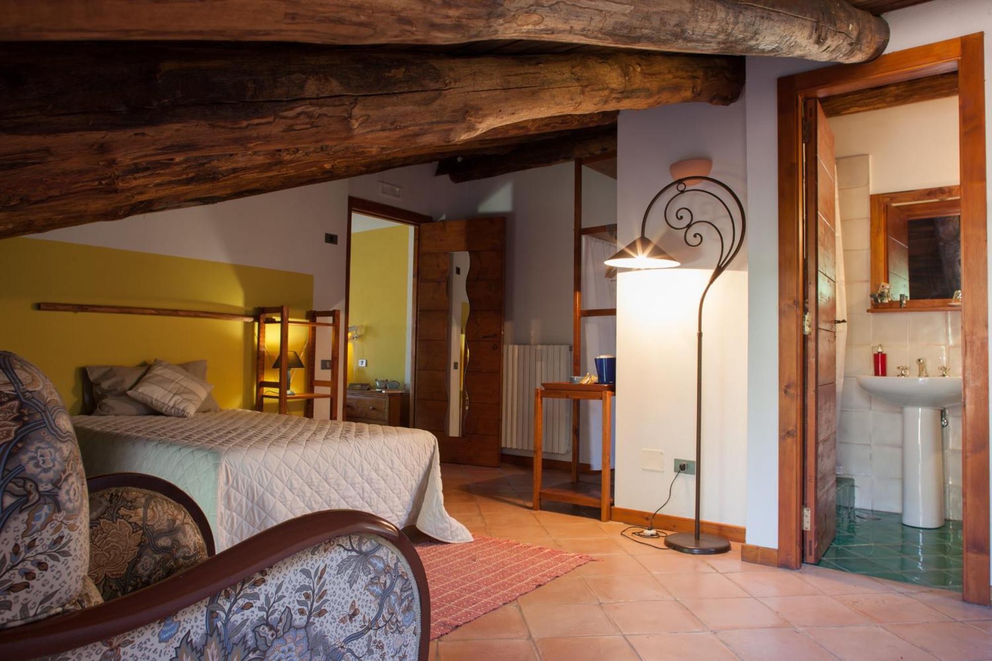 Agriturismo La Vecchia Quercia San Cipriano Picentino Eksteriør bilde
