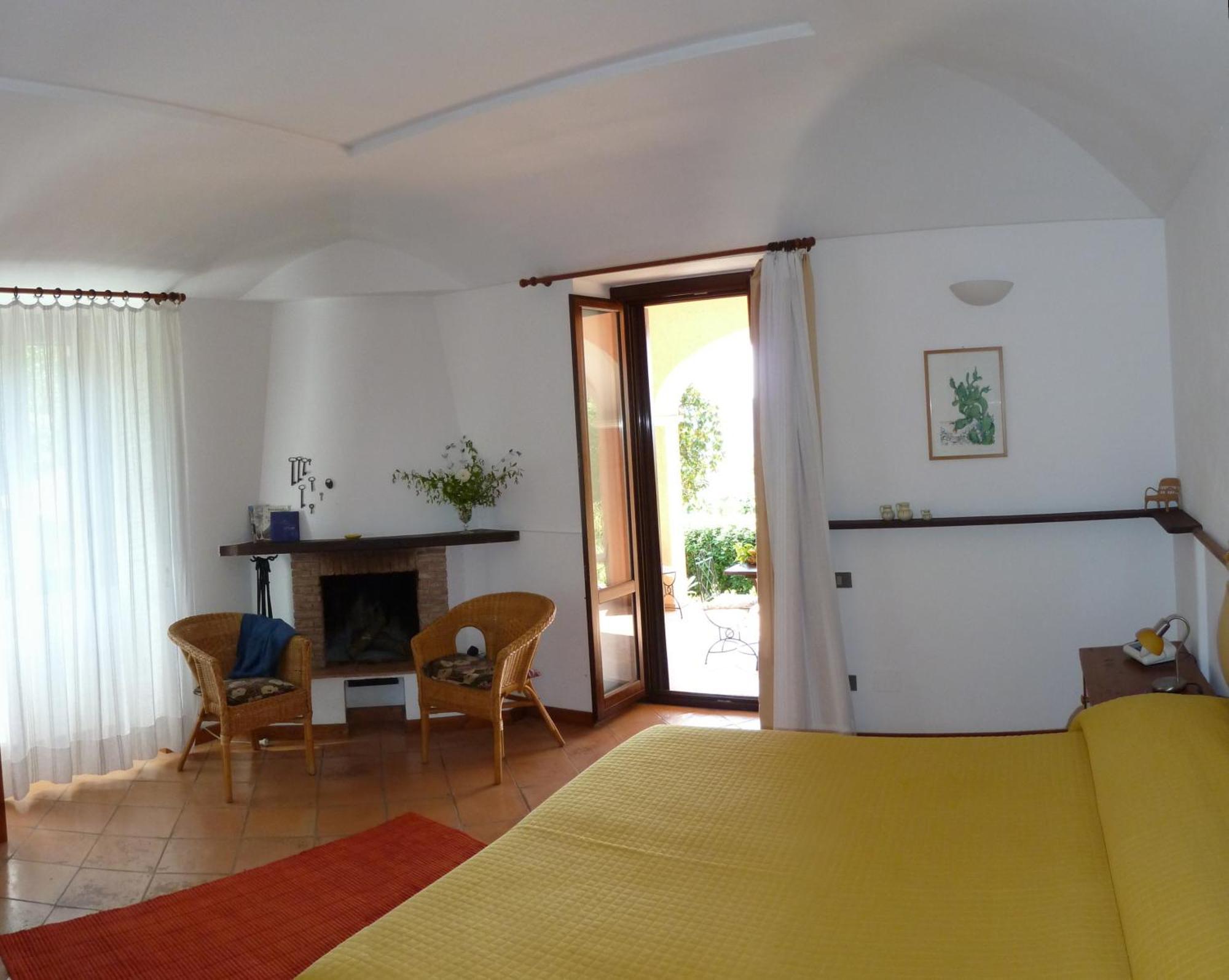 Agriturismo La Vecchia Quercia San Cipriano Picentino Rom bilde